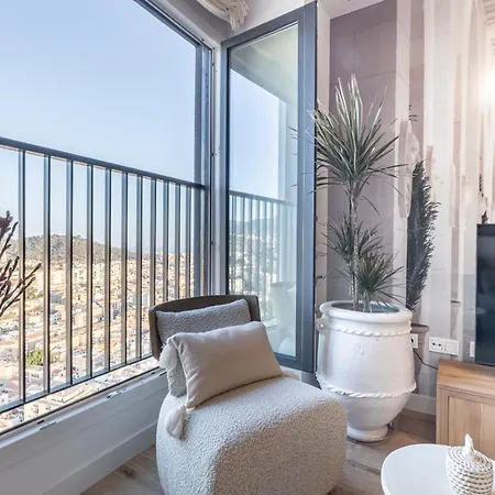 Skyline 8 Pool & Parking Free Apartment Malaga