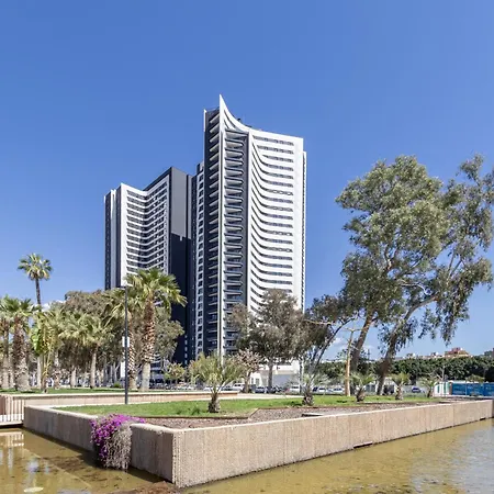 Skyline 8 Pool & Parking Free Malaga