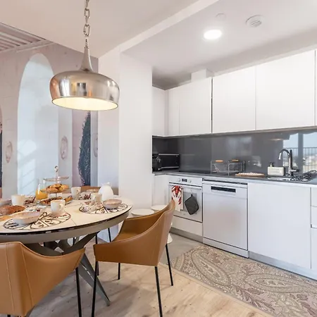 Apartment Skyline 8 Pool & Parking Free Malaga